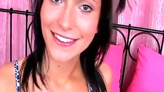 Lusiya Vibrates Her Clit to Orgasm!
