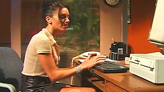 Mature Brunettes Devouring Wet Pussies in Ecstatic Orgasms