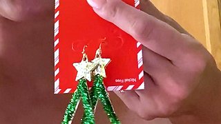 Big boob brunette masturbates on webcam