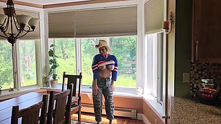 ONLY FAN leak Face Exposed Mistress Thursday Getting ready for the Game with her Big Tits bouncing