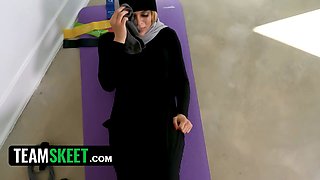 Fit muslim babe with hijab showcases her insane instructor what she hides under her clothes