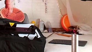Teen brunette perfect body webcam