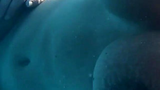 Fucking in the pool. Underwater view