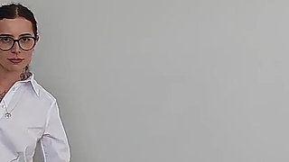 Young Stepmom's Big Ass in Jeans Takes My Cock Roughly!