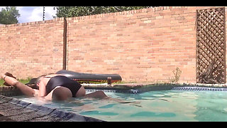 Swimming Pool Fuck