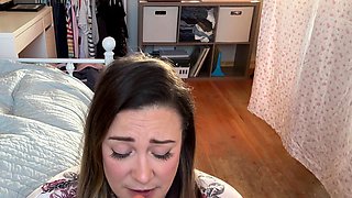Cumshot amateur MILF suck and jerks dude in the bedroom