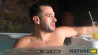 MATURE4K. MILF Housewife brilliantly accomplishes her task of Satisfying the Young Dick: Porn