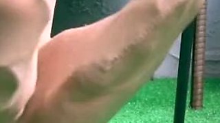 Amateur Foot Fetish Girlfriend Sucks and gives a Footjob