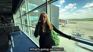 Murstars Upskirt Accident in Tiny Bed Three Vacay Clips