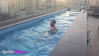 I Met My Neighbor at the Pool, He Called Me to His House, I Ended up Letting Him Fuck My Pussy and Asshole Until He Came