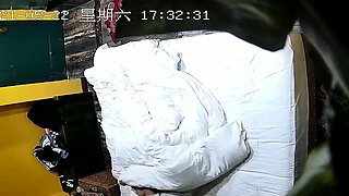 Horny fat arab housewife fingered on amateur hidden cam