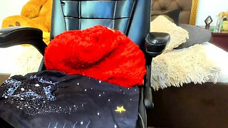 Amateur Big Boobs jerks Big Dick