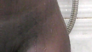 Big boobs ebny taking shower