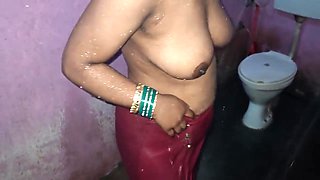 Pinkyrani2333 Hot Bathing Video Fun With Wet Body In Bathroom
