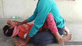 18 Year Old Indian Desi Village Girl Outdoor Hard Fucking Video