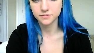 Amateur webcam babe dildo masturbation