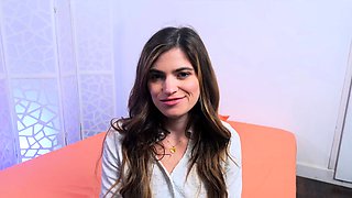 Horny Nicole Raes Treatment Ends In Squirting