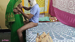 Naraz Bangla biwi ko sasur ne mayeke jane se roka, bahu ne sab bataya, sasur gets hardfuck her husaband outside home for job