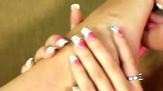 Lesbian Foot Worship: Kendra and Scarlett