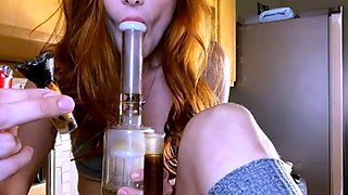 Hot amateur webcam teen masturbates for their fans