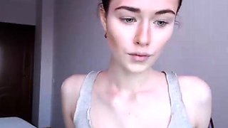 Hot amateur webcam teen masturbates for their fans