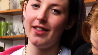 Swingers Group sex orgy amateurs sex show