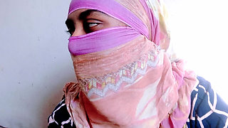 Step Mom Doing Vlog While Having Hardcore Sex with Her Teen Step Son