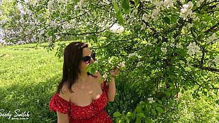 POV Outdoor Blowjob and Close-up Facial