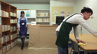 The Demure Quiet Plain Librarian Turns Out to Be a Slim Big-breasted Closet Nympho When She Strips. Chapter 4