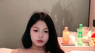 Amateur webcam asian girl