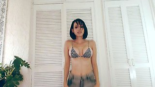 pussycat moz bouncing bikini and wet t shirt