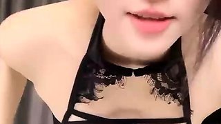 Japanese office babe Anna Yumisaki masturbates