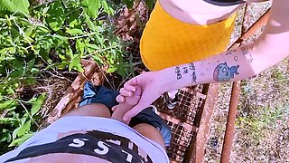Anne-Eden - OUTDOOR Schwanzentladung mit Wichsanleitung