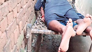 Indian Slut Outdoor In Gets Pussy Fuck By Young Boyfriend