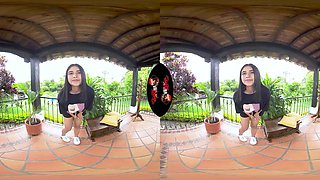 Pretty in paradise: Blowjob, Cowgirl  Latina VR Porn