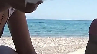 Exhibitionist Outdoor Amateur Girl Sucks Big Cock on Nudity Beach to Viewer with Cum