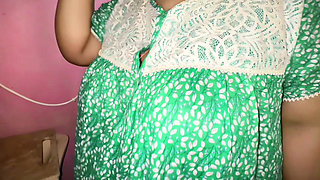 Arab Stepmom Pee in Toilet After Sex with Stepson