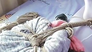 Hui12 - White Silk Chinese Girl Sailing Restraint