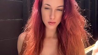 Italian XXL boobies Cougar Artemisia Love super-sexy smoking outdoor