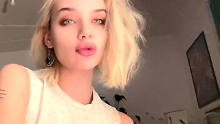Blonde teen Sierras first erotic masturbation video