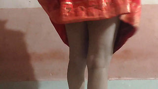 The sister-in-law of the Desi Chudakkad village, picked up the ghaghra and got ready to chudwa ne