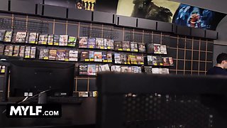 When sarah, the cougar of nick’s fantasies entered his store, the stud wasn’t able to converse to her - mylf