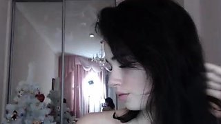 Cute amateur webcam teen girl toying pussy on webcam