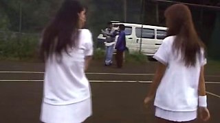 Amateur hottie fucked outdoor in public