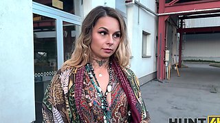 The man fucked his girlfriend Vanessa Leone in stockings and lingerie