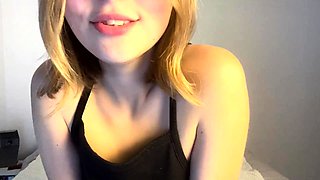 JOI FR - Finished on my tits before the end of the count