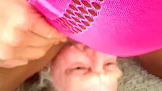 BLU Nastie demands a proper cunt licking