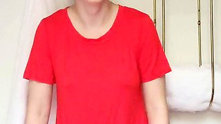 Hot brunette from squirt masturbating on webcam