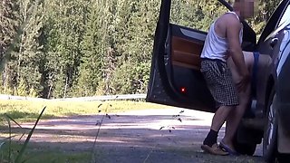 Milf allows stranger to bang her by the side road - Amateur