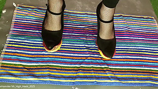 Prepare food with feet.